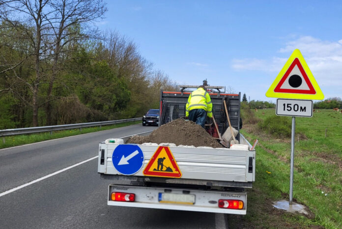 Поставяне на нови знаци