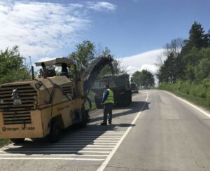 Ремонт на път