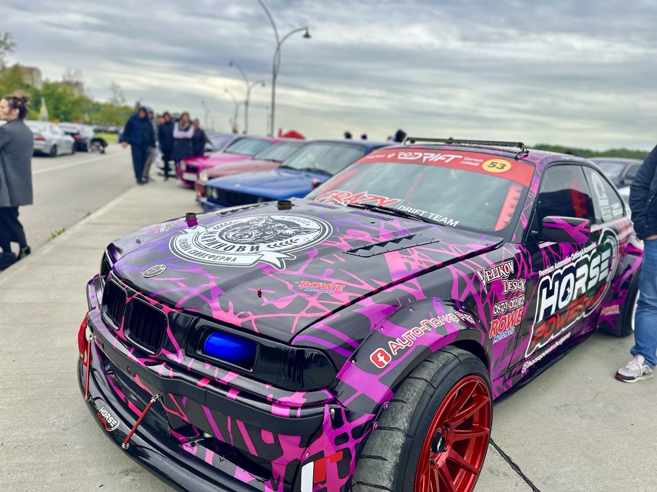 Стотици фенове на марката BMW изпълниха русенския кей за да