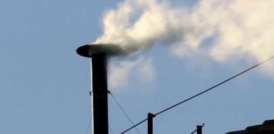 Бял дим над Ватикана