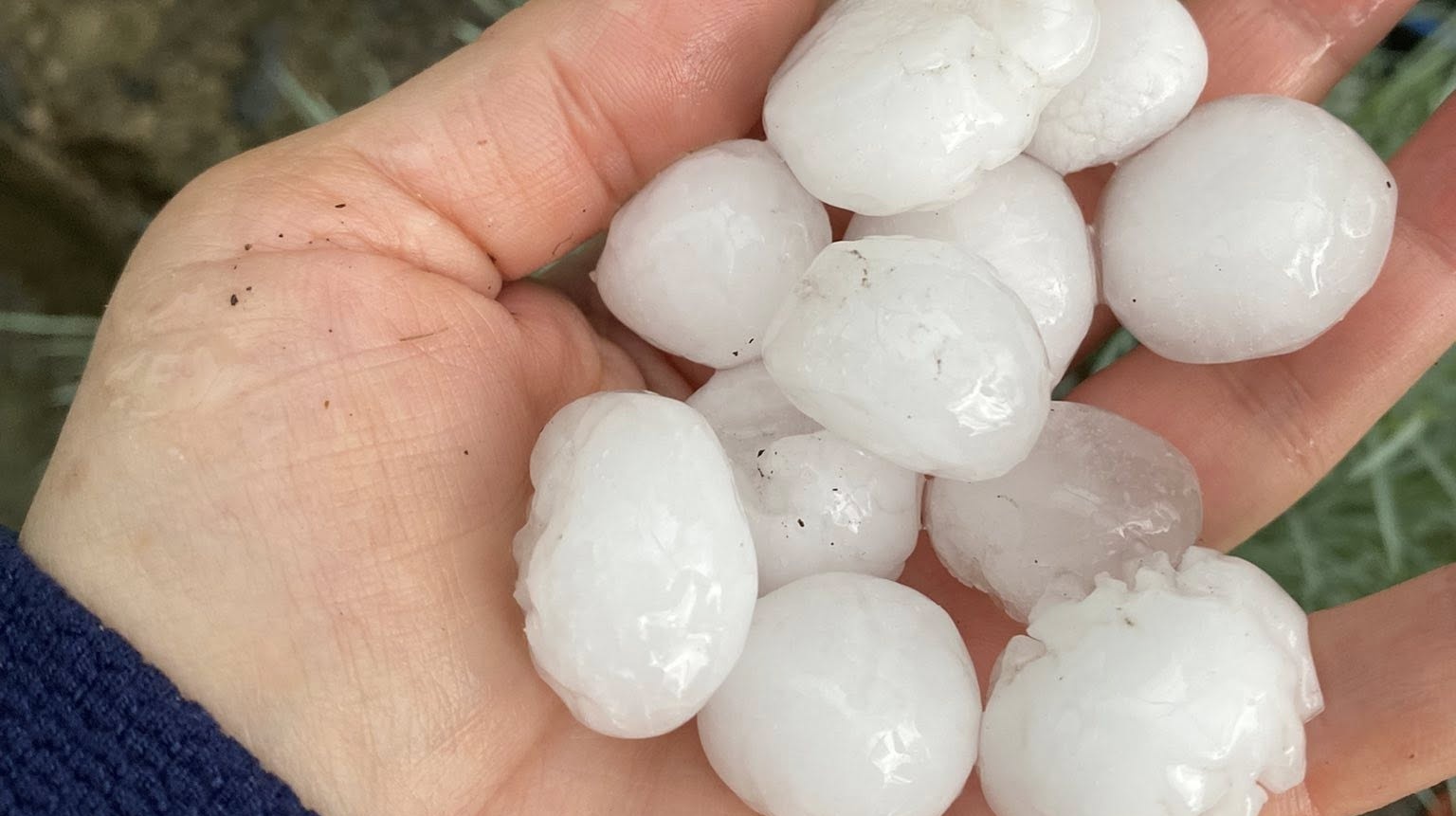 Синоптичната прогноза за България показва тревожна метеорологична картина в края