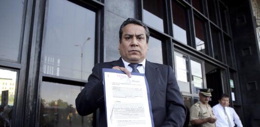 Министър-председателят на Перу Густаво Адриансен