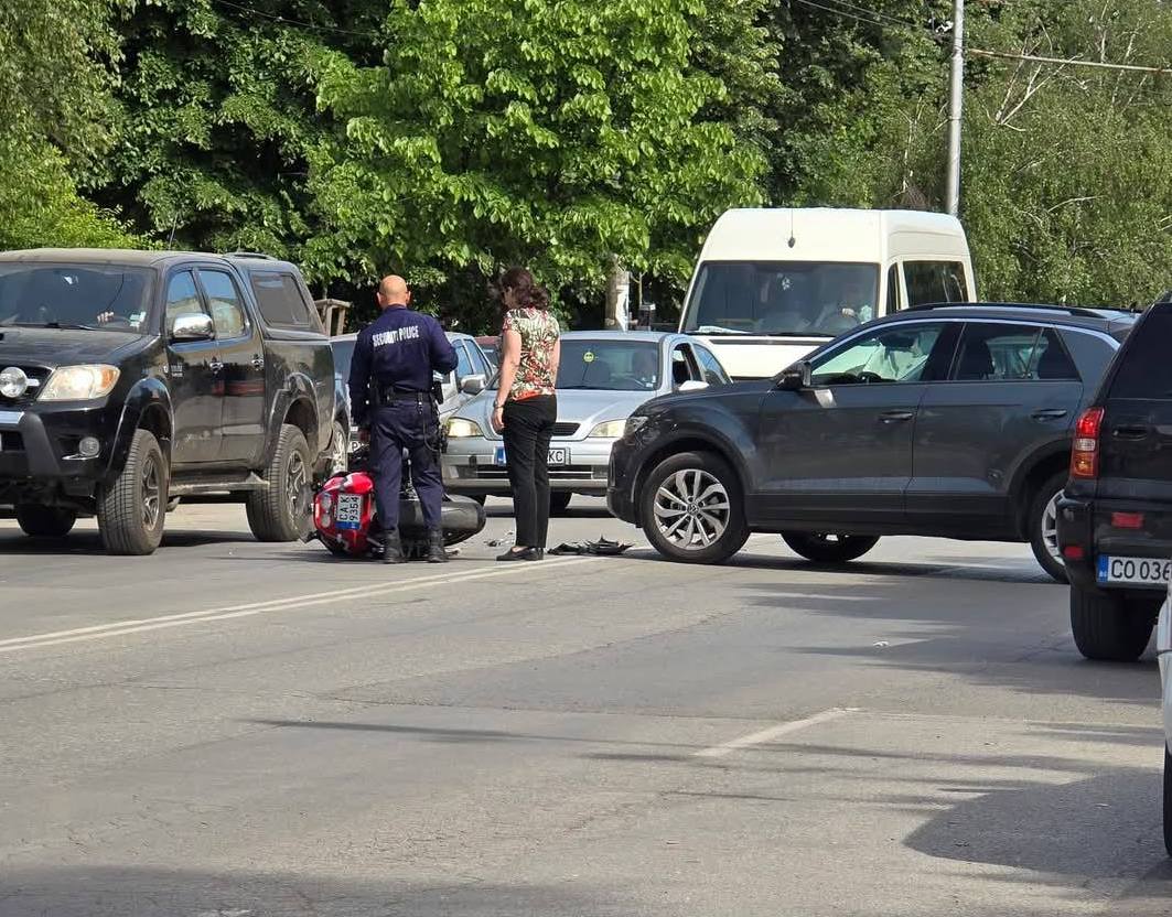 Зрелищна катастрофа е станала в ж к Люлин този следобед За