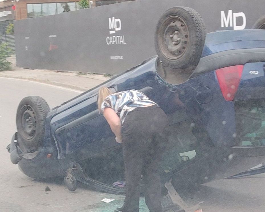 Катастрофата Снимка Nadezhda Doycheva Facebook
Тежка катастрофа е станала в столицата