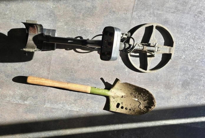 Металотърсач