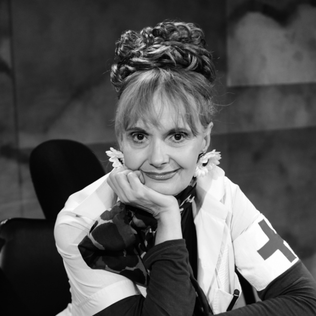 С дълбока скръб съобщаваме че ни напусна обичаната Милена Атанасова