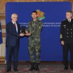 Министърът на отбраната Атанас Запрянов награди военнослужещи