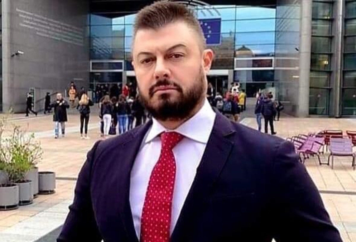 Няма обединение на двете ДПС та Има звезден трансфер на един