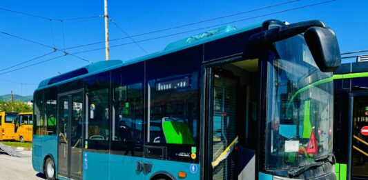 Нов автобус във Враца