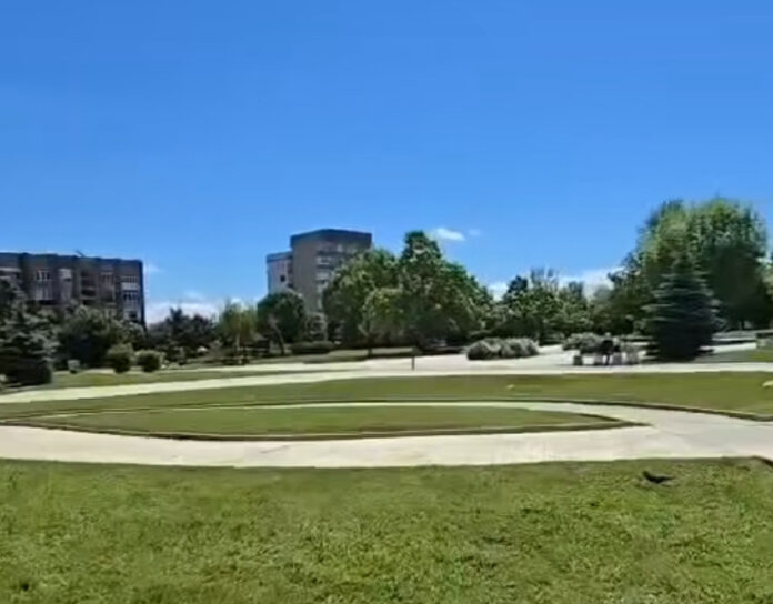 Обновяване на парк в Горна Оряховица