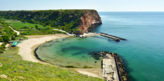 Плаж Болата