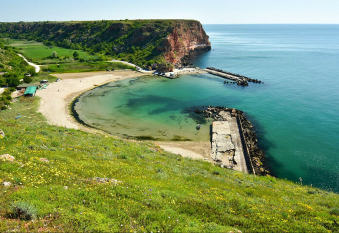 Плаж Болата