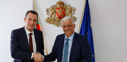 Подписване на споразумението за спорта