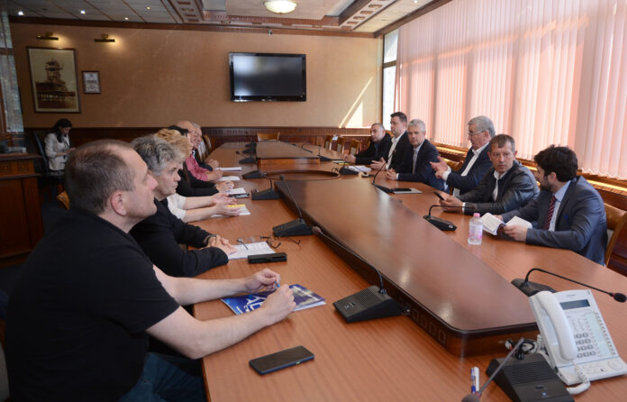 Разговори за заплатите на работещите в градския транспорт във Варна