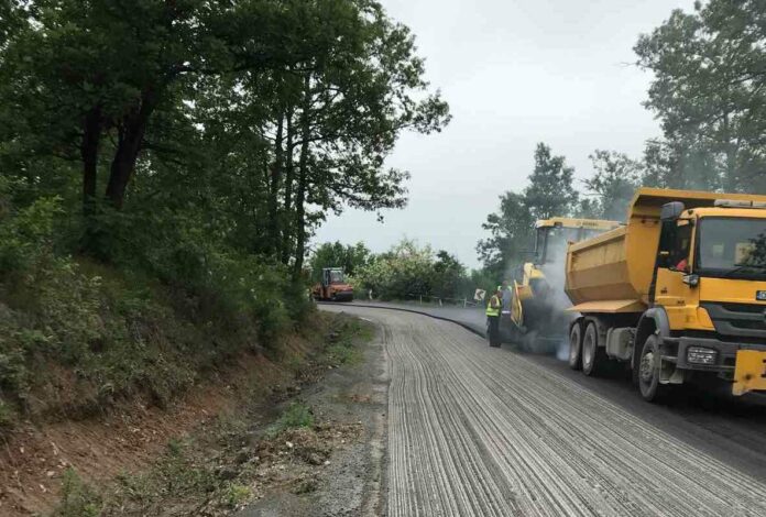 Ремонтът на пътя