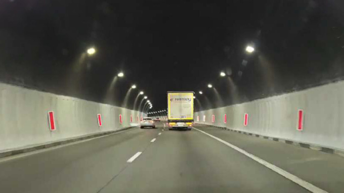 Траянови врата, тунел от магистралите