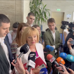 Брифинг на Мая Манолова