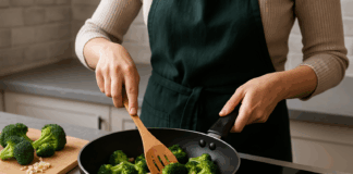 Броколи на тиган