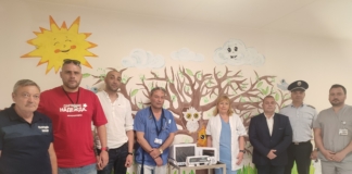 Дарители в памет на Атанас Градев и Йордан Илиев