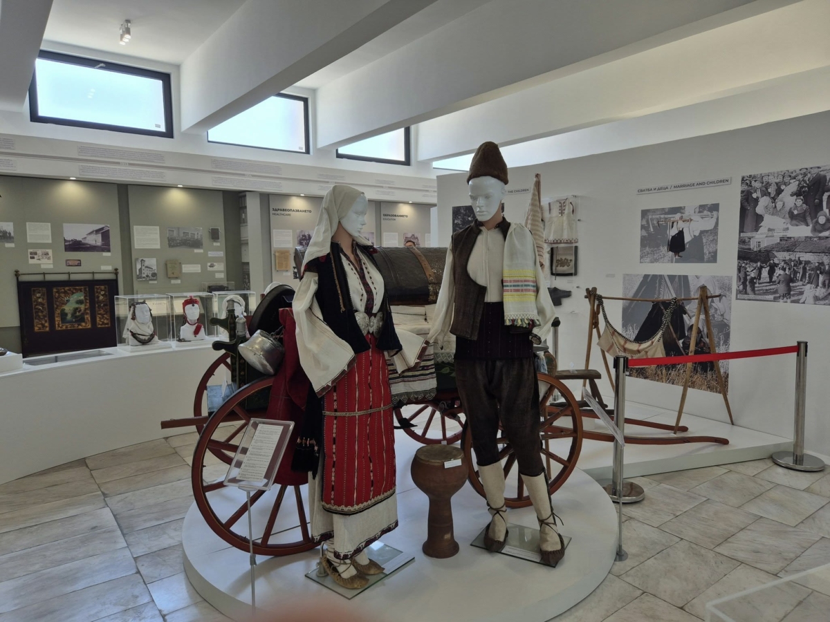 В началото имаше само сграда и мечта
Когато в края на