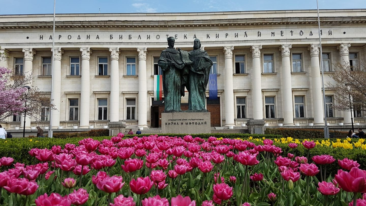 Където книгите дишат и градовете мислят нещо тихо забележително се