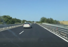 Новият асфалт на пътя Бургас-"Сарафово"