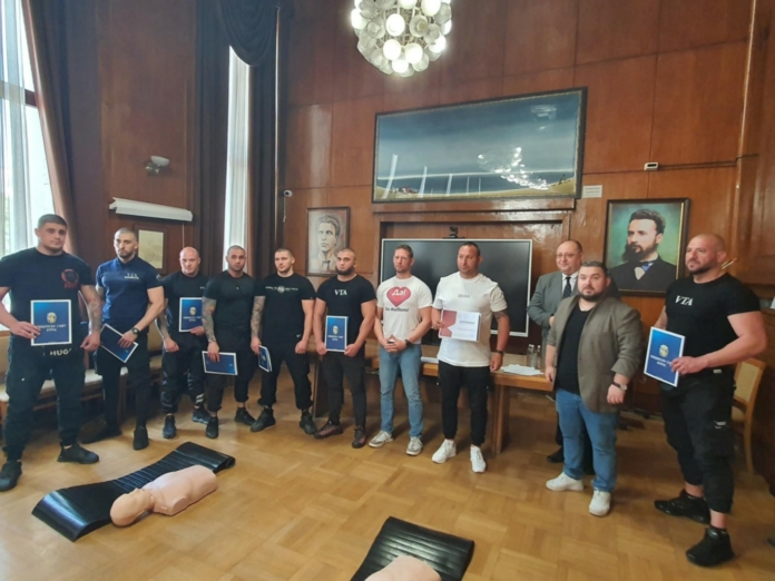Охранители, преминали обучението в Бургас