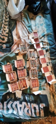 Оръжия и боеприпаси, открити в кв. "Долно Езерово" в Бургас