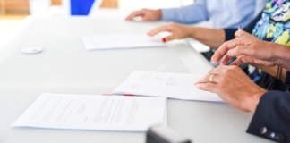 Подписване на договор