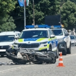 Катастрофа между мотор и такси в София