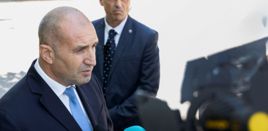 Румен Радев