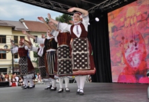 Откриване на събитието в Разлог