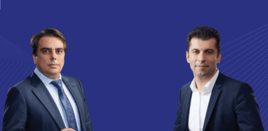 Съпредседатели на "Продължаваме Промяната" Асен Василев и Кирил Петков