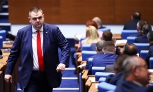 Скандал в Народното събрание