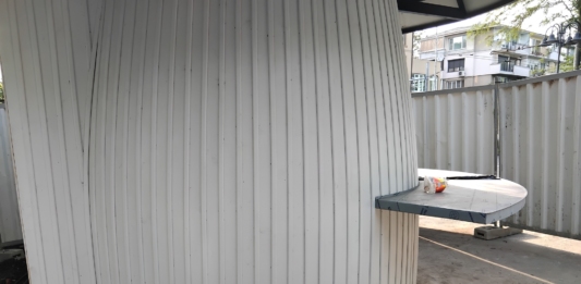 Строителната площадка около новата Гъбка