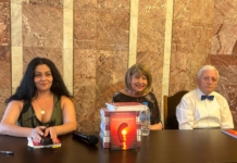 Поетесата Цонка Христова представи седмата си стихосбирка – „Музеят на живота“. Снимка: Фейсбук на Народно читалище „Развитие-1869“