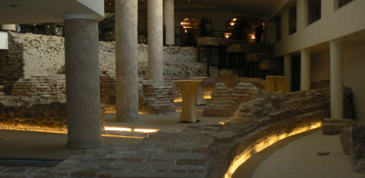 Античния амфитеатър на Сердика в София