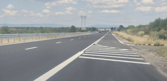 Какви рискове крие спирането в аварийната лента на магистралата?