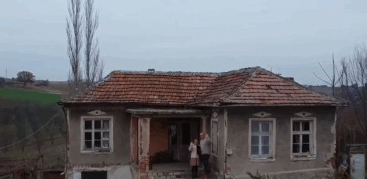 Животът на едно британско семейство в България.