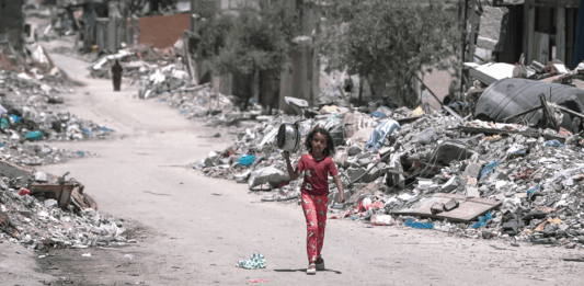 Дете в Газа