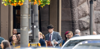 Дейвид Корнсует