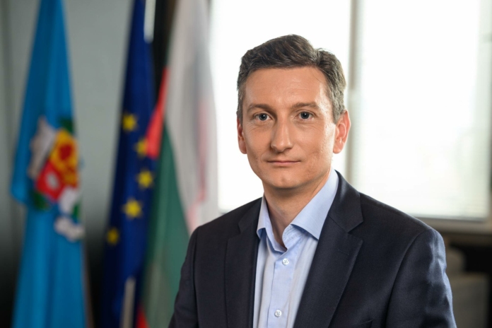 Иван Василев