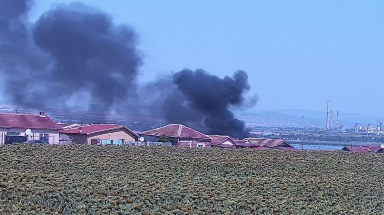 Палене на огън в кв. "Горно Езерово"