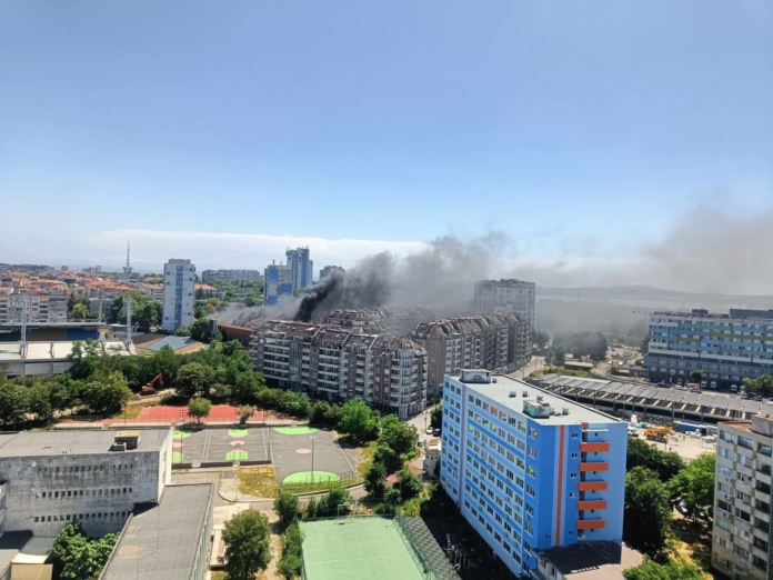 Пожарът в "Лазур"