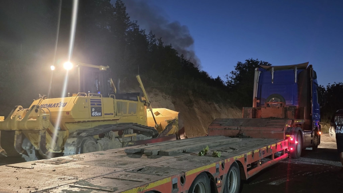 съобщи в социалната мрежа Facebook че пожарът между кварталите Чолаковци