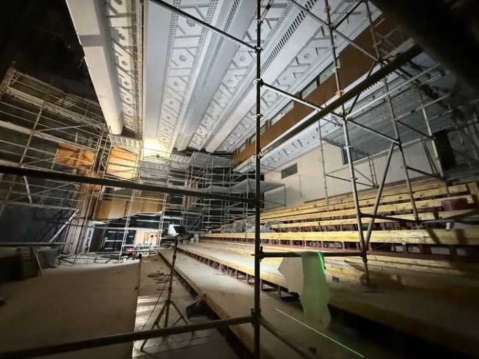 Ремонтът на Театър "София"