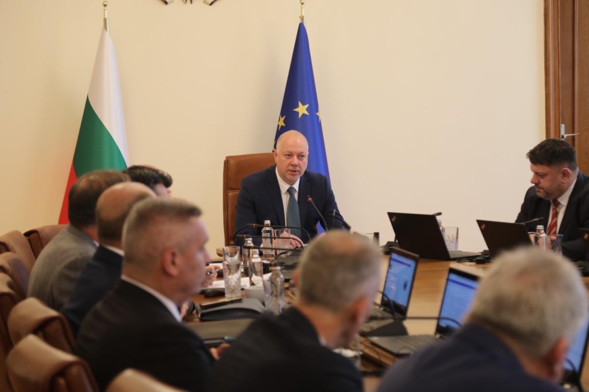 Доклад за предприетите действия по усвояване на средства по Оперативна