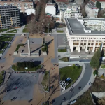 „Град с претенции, но не и с чистота“: Бургазлийка възмутена от състоянието на пл. „Тройката“ в разгара на сезона (ВИДЕО) пл. „Тройката“, Бургас