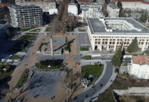 „Град с претенции, но не и с чистота“: Бургазлийка възмутена от състоянието на пл. „Тройката“ в разгара на сезона (ВИДЕО) пл. „Тройката“, Бургас