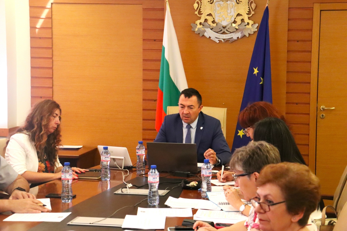 Междуведомствена работна група ще анализира последиците от вредата на сивия